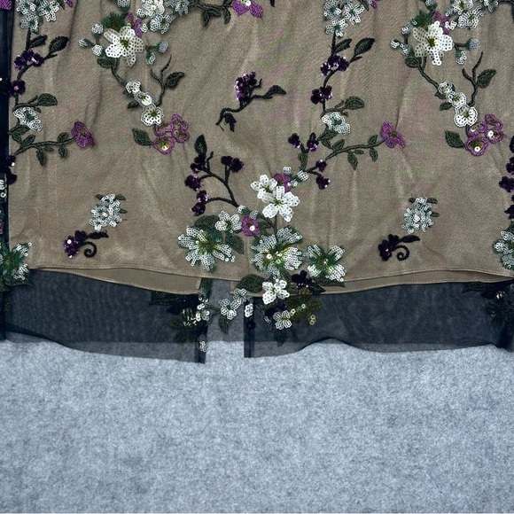 Vince Begonia Sequined Overlay Midi Skirt. Sz: 8 - Picture 9 of 11